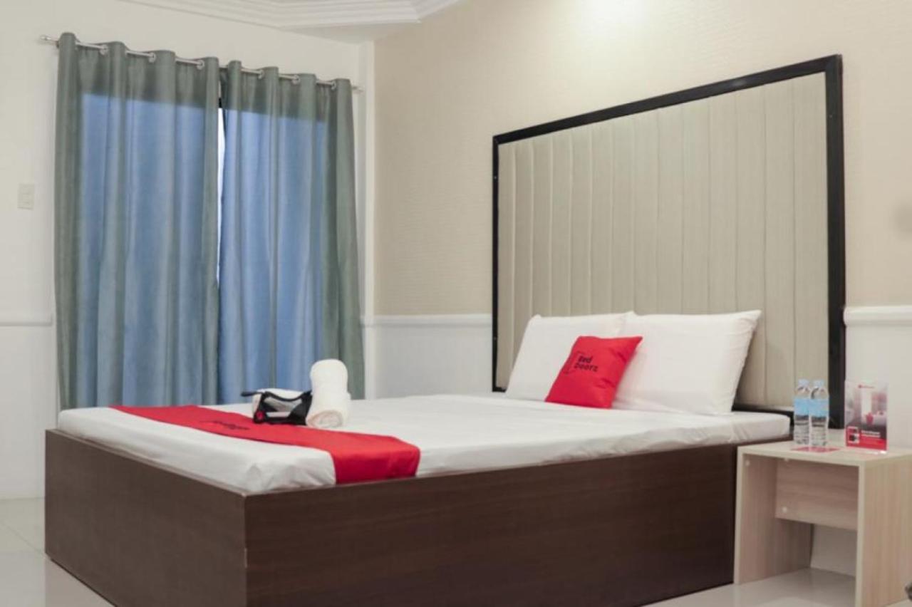 Hotel Reddoorz Premium @ Wireless Mandaue Cebu Habitación foto