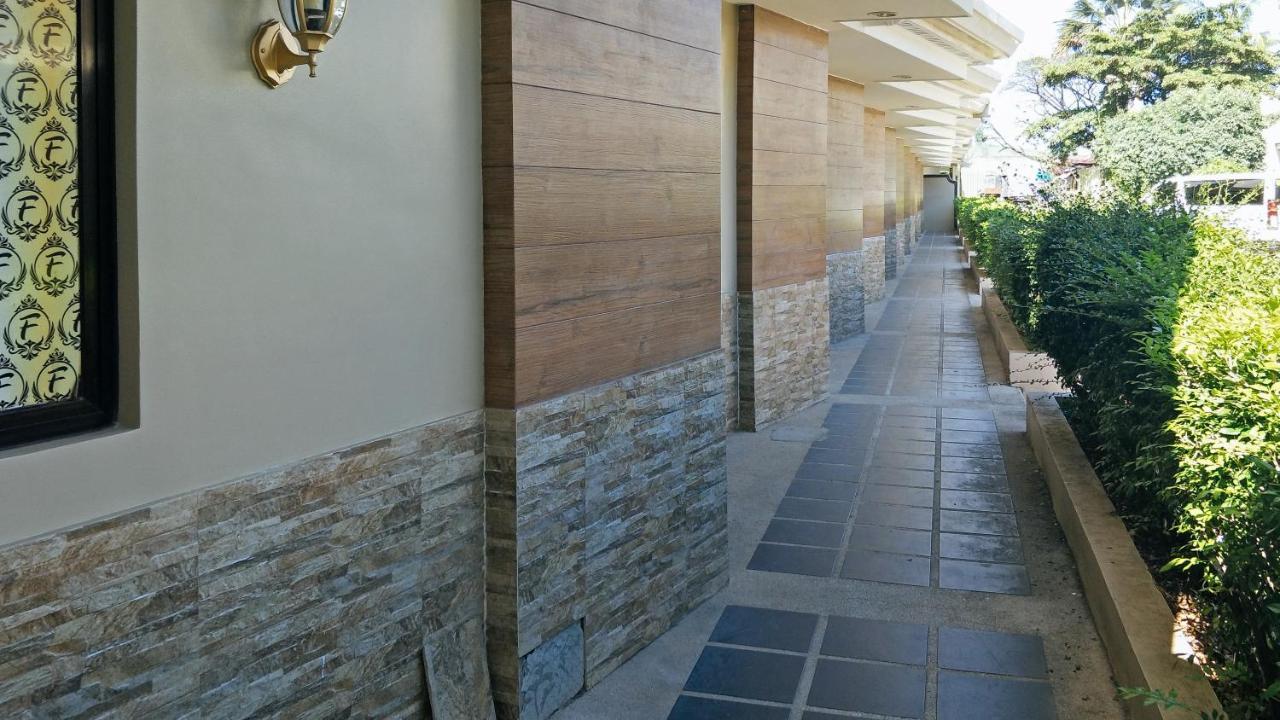 Hotel Reddoorz Premium @ Wireless Mandaue Cebu Exterior foto